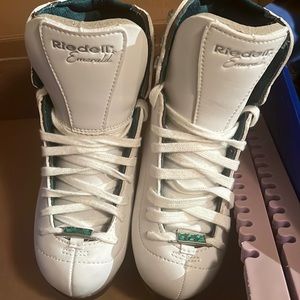 NEW Riedell girls figure skating ice skates size 1